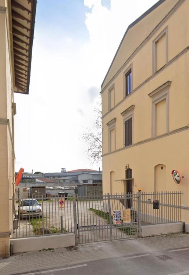 Hotel La Finestra Sul Viale à Pise Extérieur photo