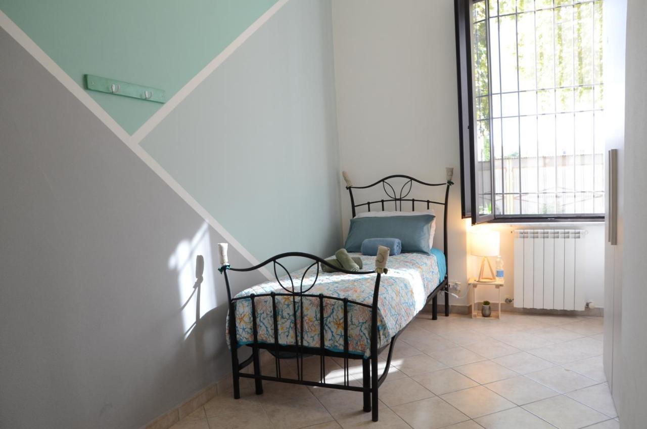 Hotel La Finestra Sul Viale à Pise Chambre photo
